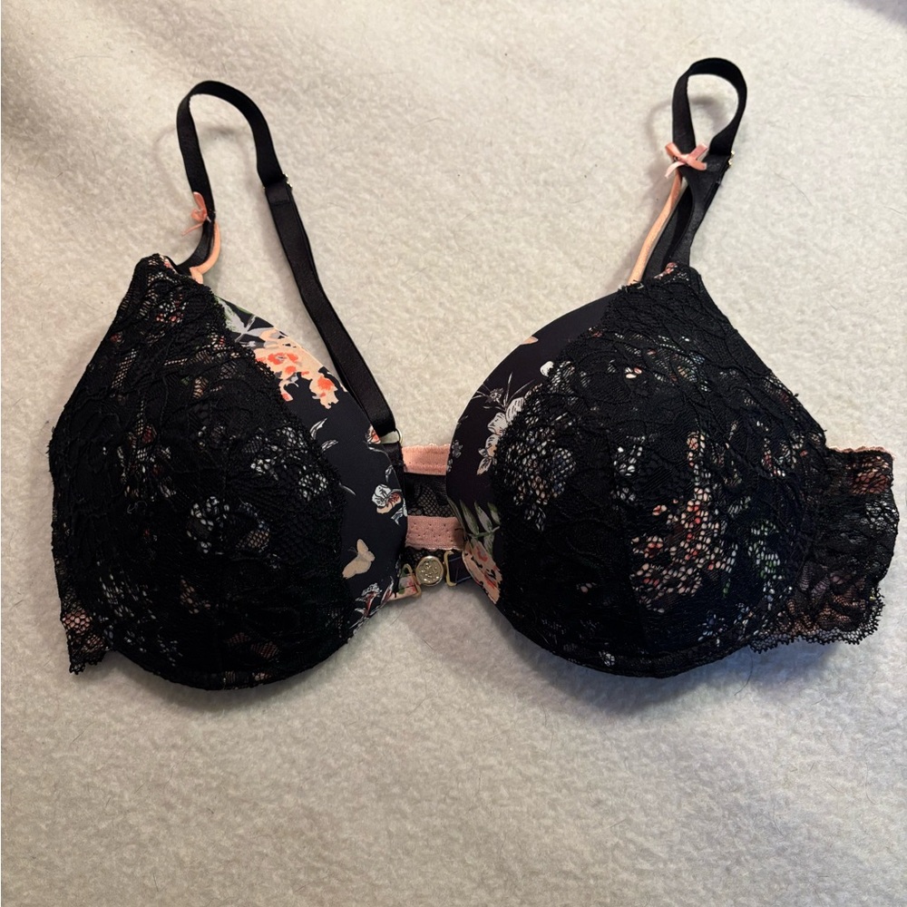 La Vie en Rose push up bra, size 34B.